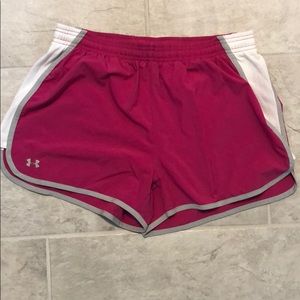 Under Armour Athletic Shorts in Fuscia